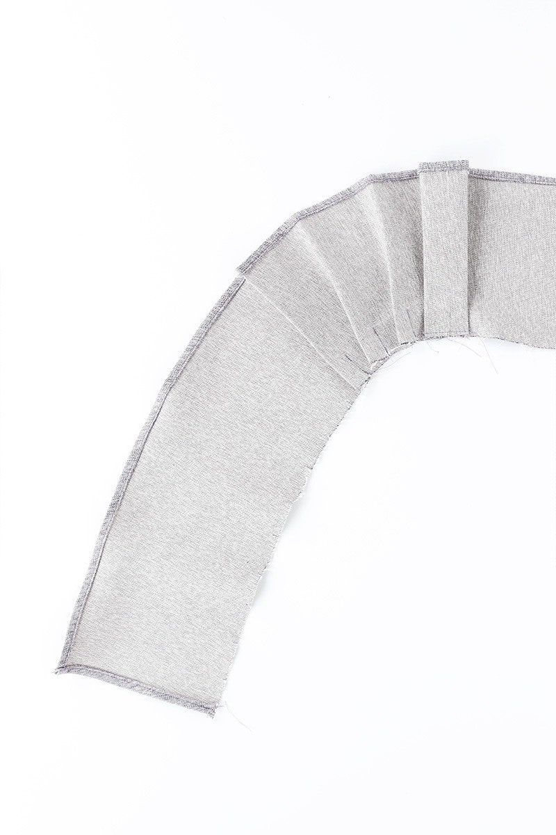 4 Pleating off middle Pleat