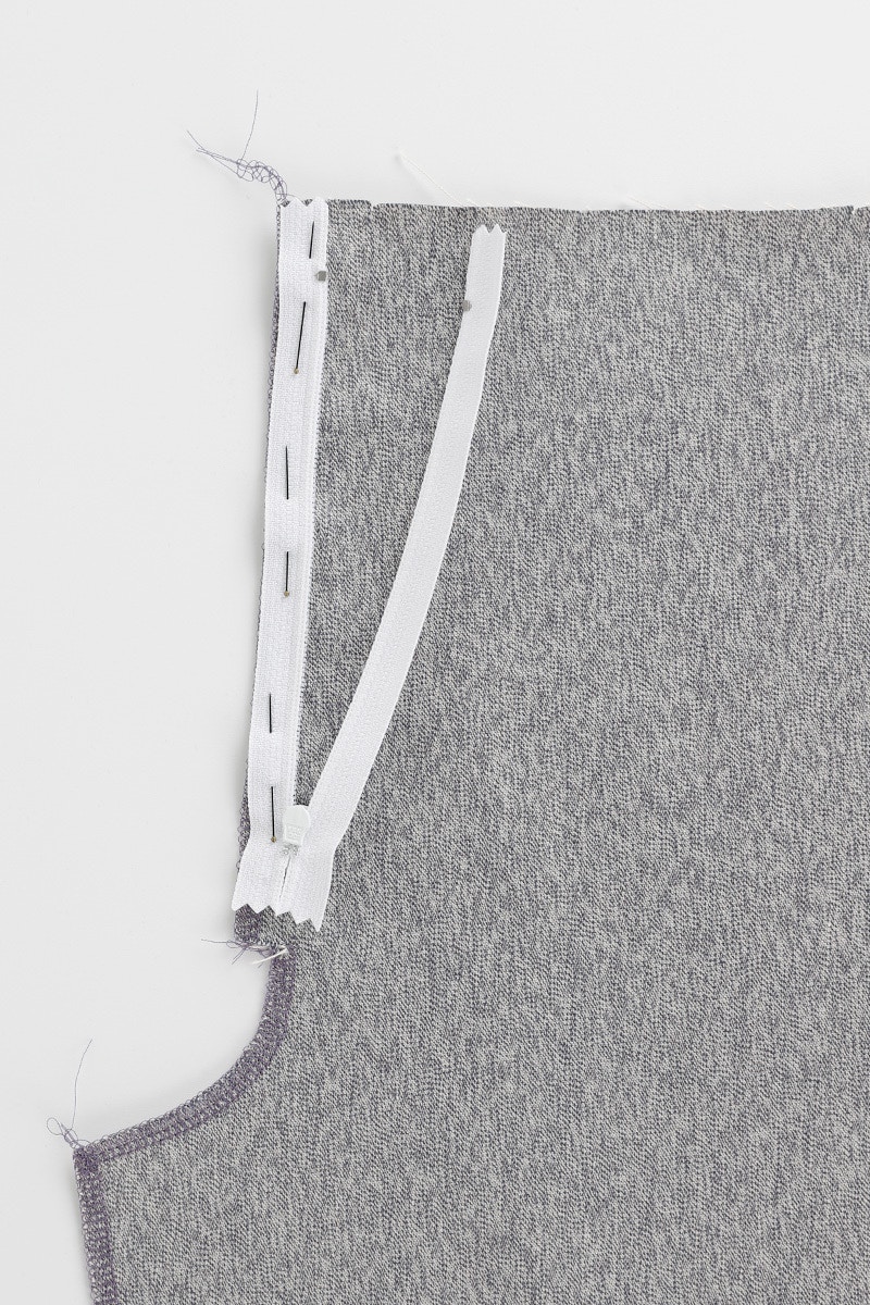 9 Pin Zip