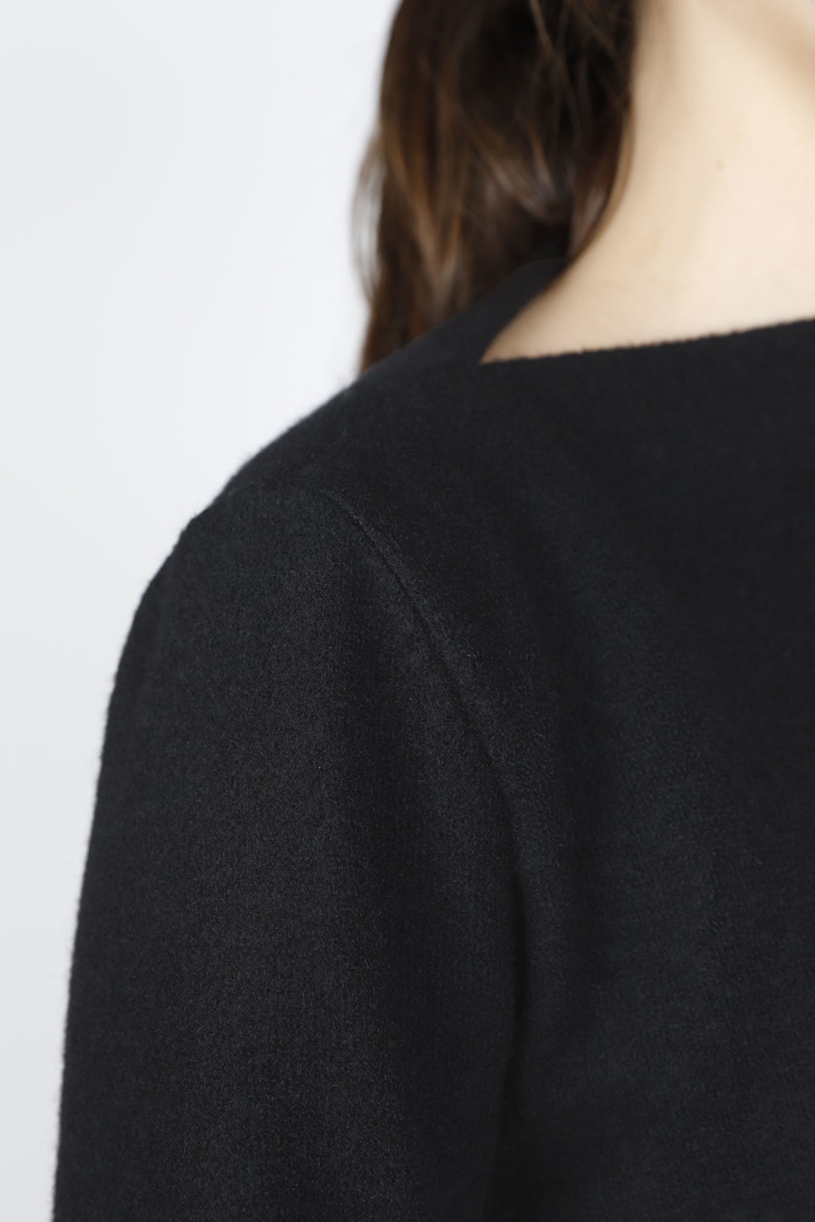 Fog tee black merino detail