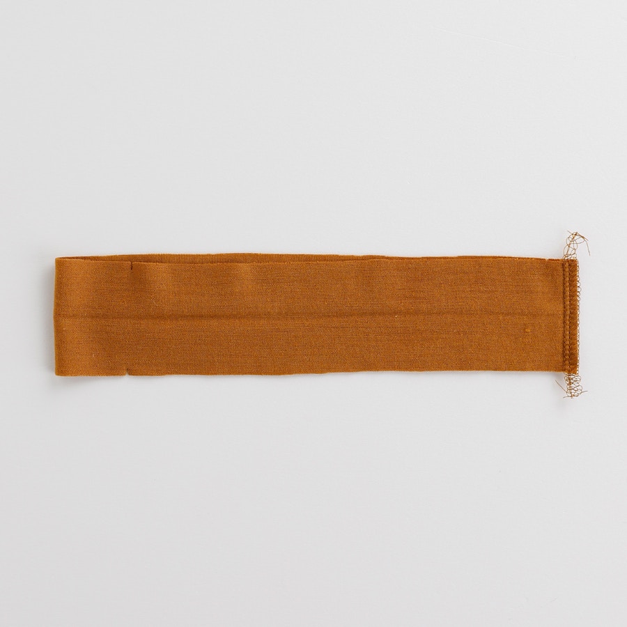 10 Pin Neck Band Folded Crew
