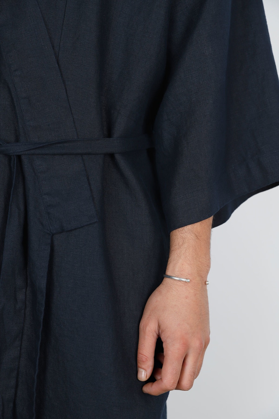 Lucie robe pattern make by TFS linen fabric by the fabric store