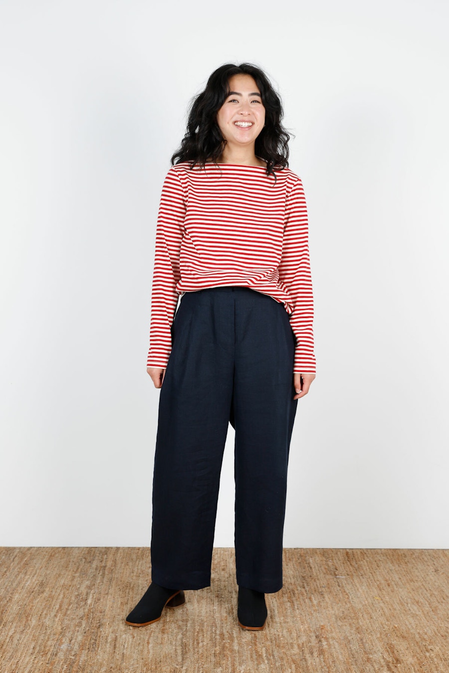 Front Striped Make by TFS Boat Neck Fog Tee Cass Pants
