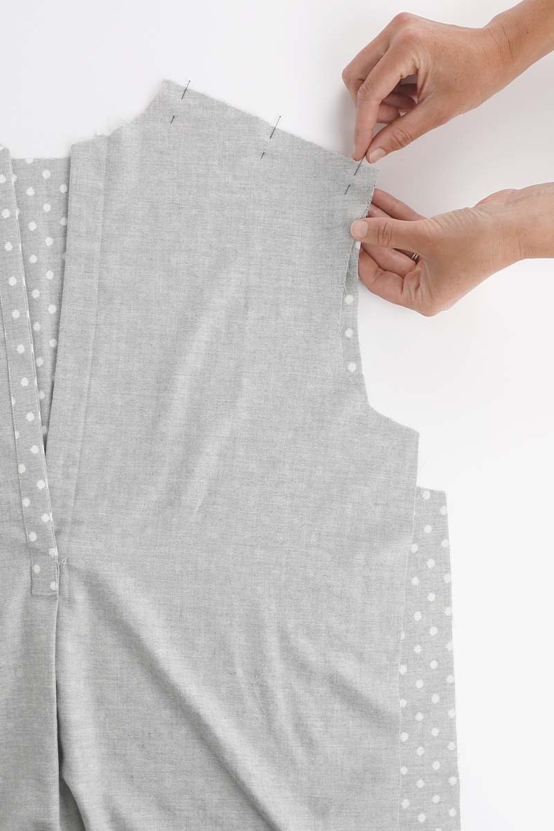 1 pinning shoulder