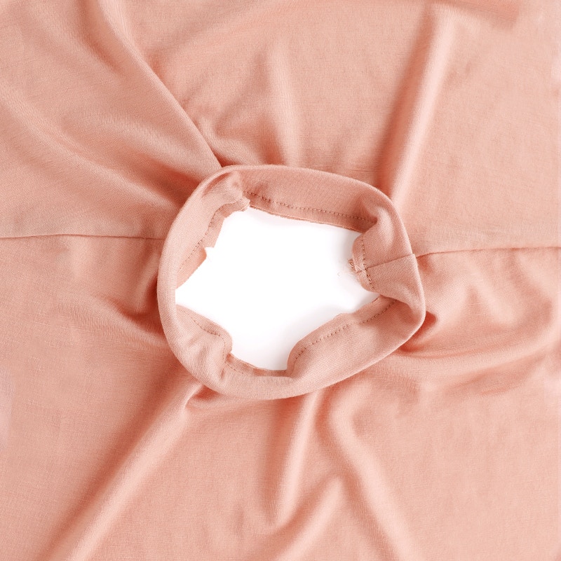 4 Basting Stitch Neckband SQUARE