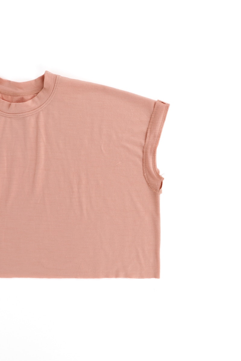6 Sleeveless Facing Attached