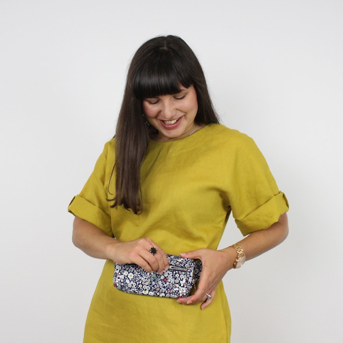 Fennel fanny pack sarah kisten pattern liberty fabric by the fabric store