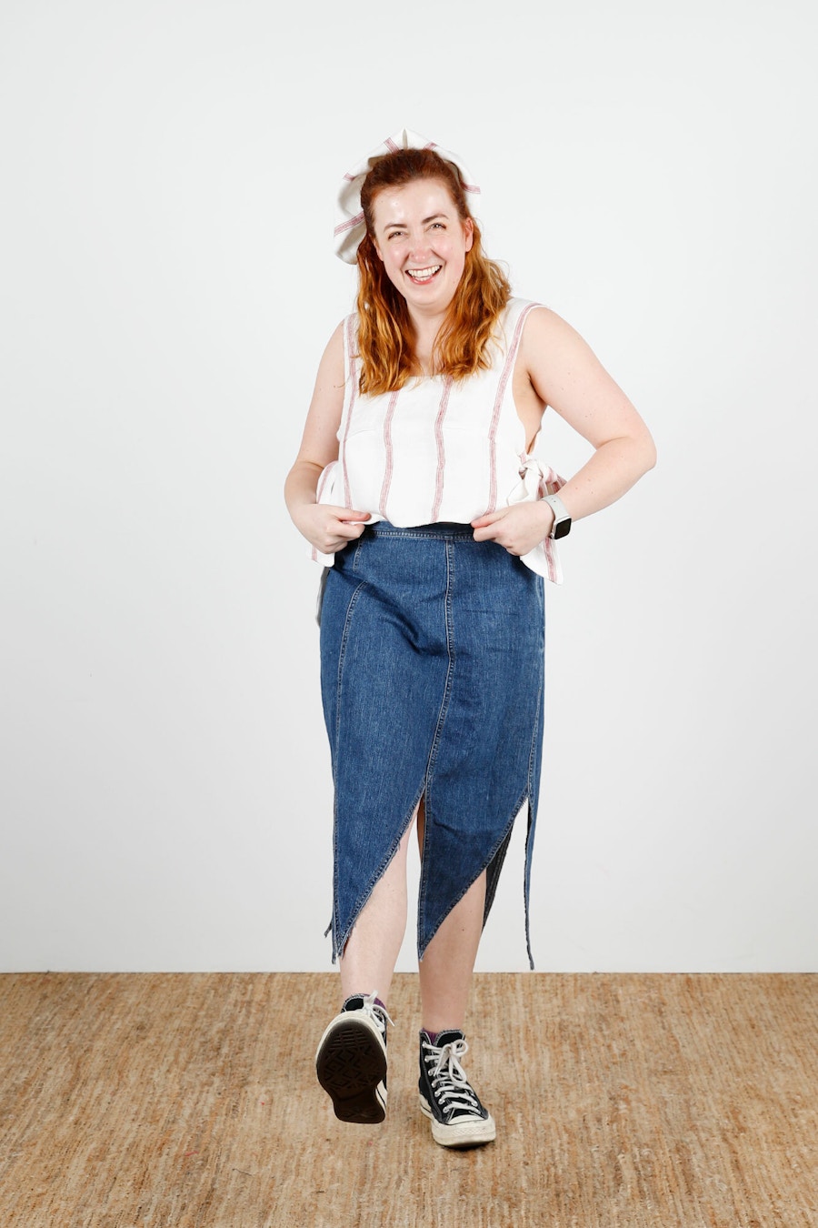 Ginger Tie Top Front Smiling Kick