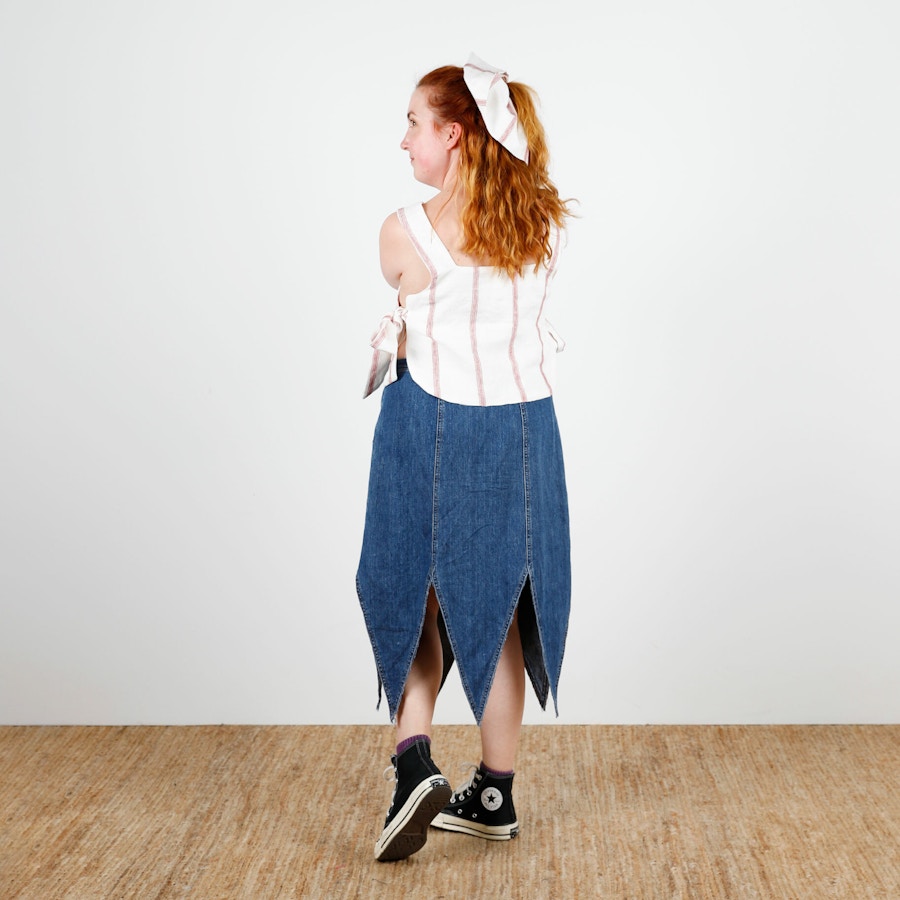 SQ Ginger Tie Top Back Side Smiling