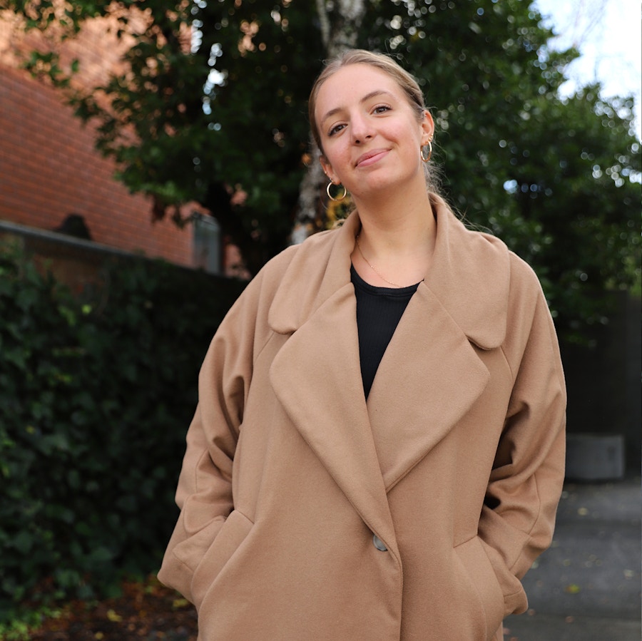 SQ Beth Poppy Coat Outside Front Close