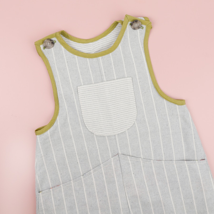 SQ Flat Lay Front